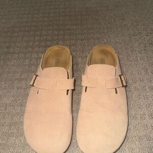 Birkenstock Tan Suede clogs